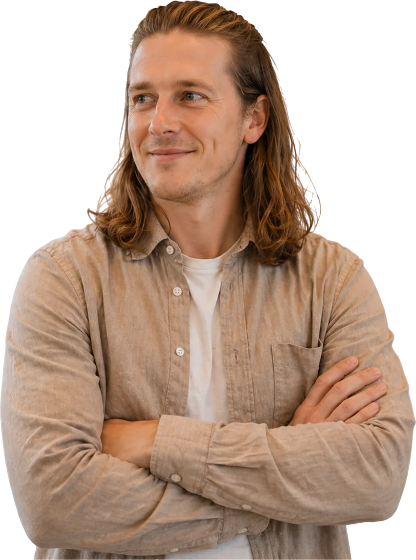 Mads Clausen med korslagte arme